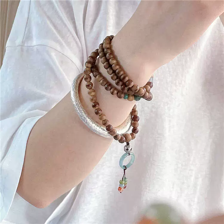 天然翡翠A級 稀少品 手工細密彫 精美紋樣 裝身具 根付 收藏品 天然翡翠A級 稀少品 手工細密彫 精美紋樣 裝身具 根付 收藏