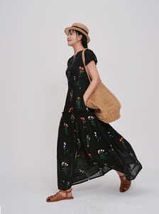 Dark Night Garden Flower Embroidery High -waisted Short Short -sleeved Long Dress Retro Masteless Seaside Resort Skirt Summer Summer
