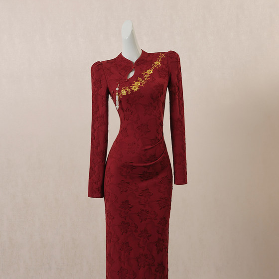 
Red new Chinese style improved cheongsam dress women's autumn long skirt embroidered design high-end dress skirt
