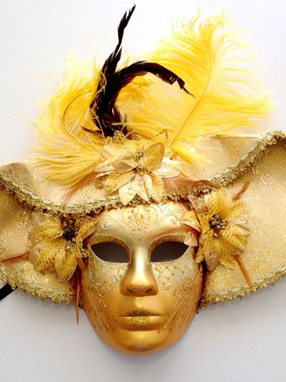 Венецианская Маска Fiori D`Arancio Ilaria Swarovski для роскошного изящества Венецианская Маска Fiori D`Arancio Ilaria Swarovski для роскошного изящества