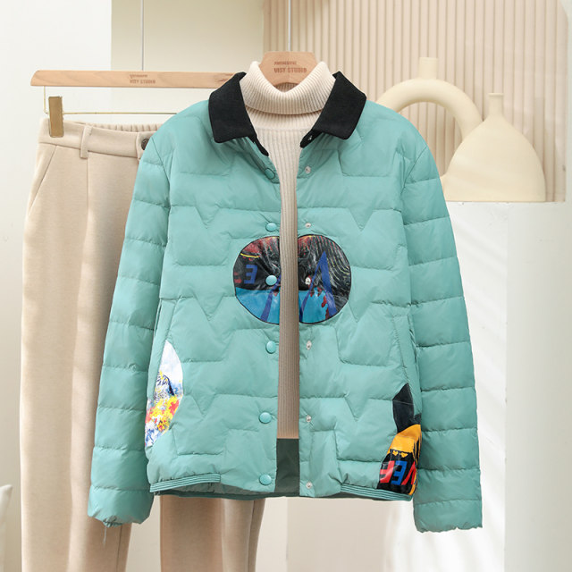 Short -light thin down jacket female 2024 winter fashion high -end small white duck down Chinese warm lightweight coat

