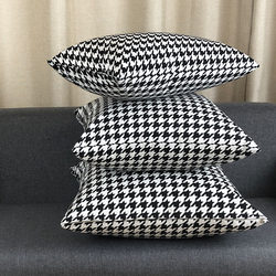 Light Luxury Living Room Sofa Cushion Pillow, Black and White Checkered Large Backrest, Rectangular Houndstooth Throw Pillow Cover (Core Not Included)
