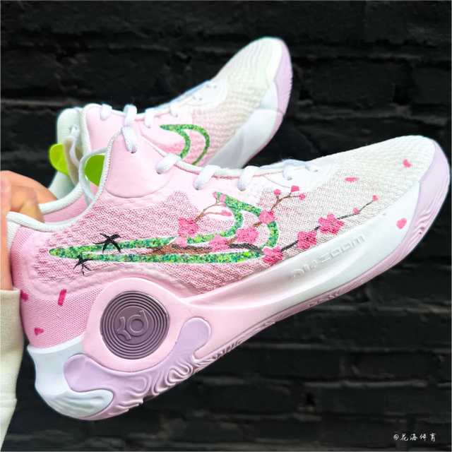 Customized sneakers Nike KD Trey cherry blossom pink gradient