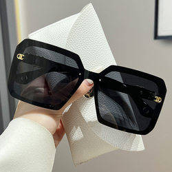 New Polarized Sunglasses for Women, Classic Square Frame Sunglasses, Advanced Anti-Uv Sunshade Glasses for Round Faces, Big Faces, and Slimming Effect