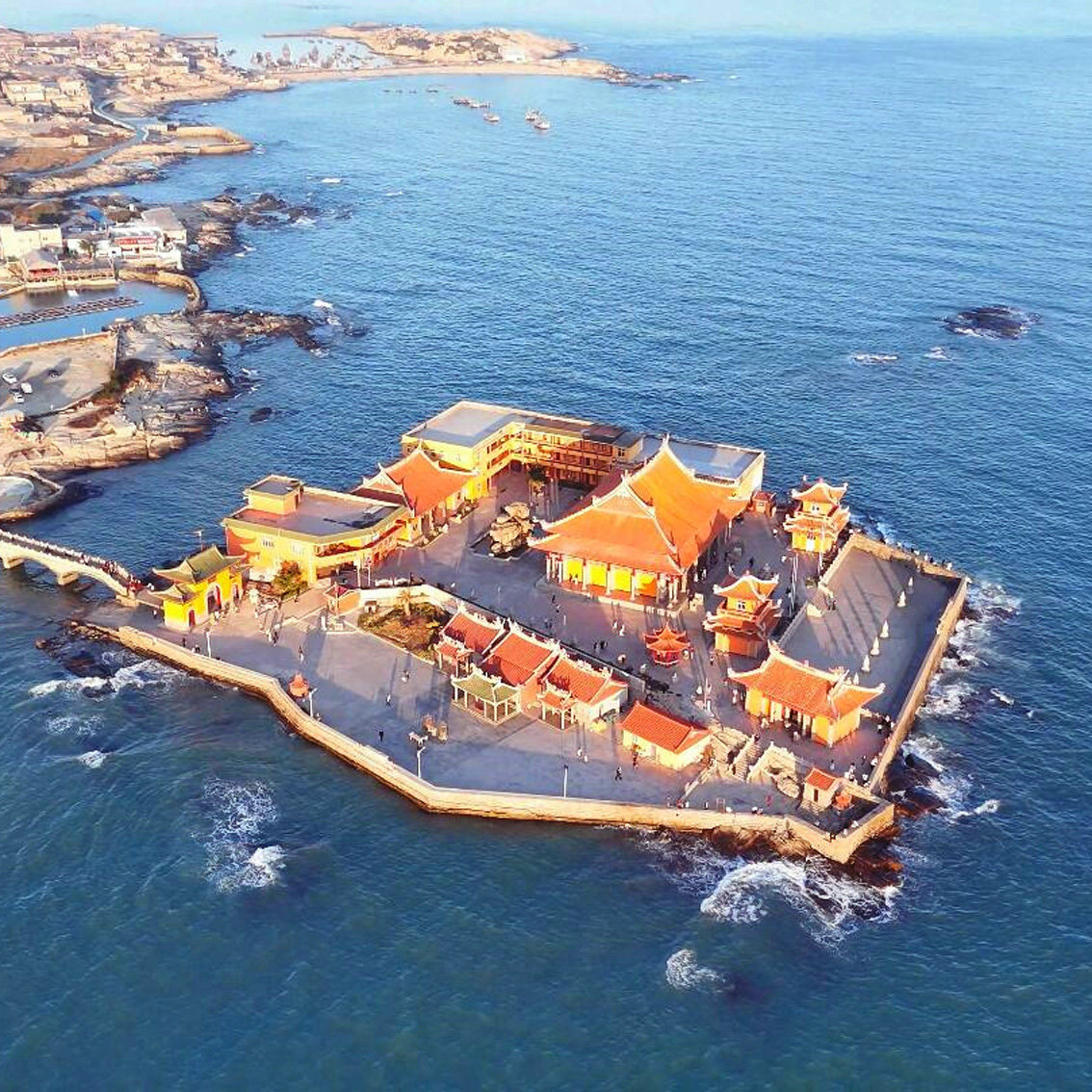 小团 | 泉州蟳埔村+永宁古镇+洛伽寺+晋江梧林村落一日游赠小威海