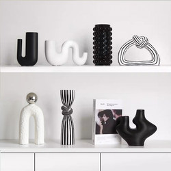 Modern Minimalist Soft Furnishings, High-End Wine Cabinet Decorations, High-End Light Luxury Living Room, Niche Abstract Art Home Furnishings