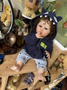 
Noisy new boy's hair implant simulation dress-up doll is fully glued and can be bathed in water as a birthday gift for children