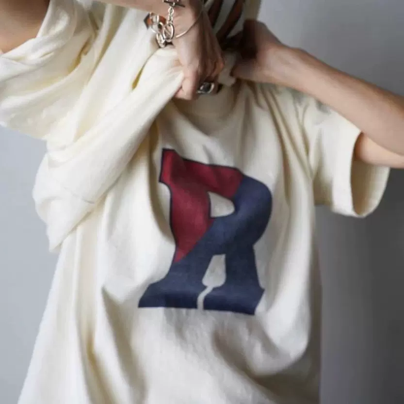 KAPITAL 平田和宏デザイン 天竺コットン 花柄刺繍 Tシャツ ブルー KAPITAL 平田和宏デザイン 天竺コットン 花柄刺繍 Tシャツ