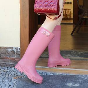 Water shoes Fashion rain boots Anti-slip women's high tube wear-resistant kitchen warm waterproof plus velvet rubber shoes adult rain boots Korean version