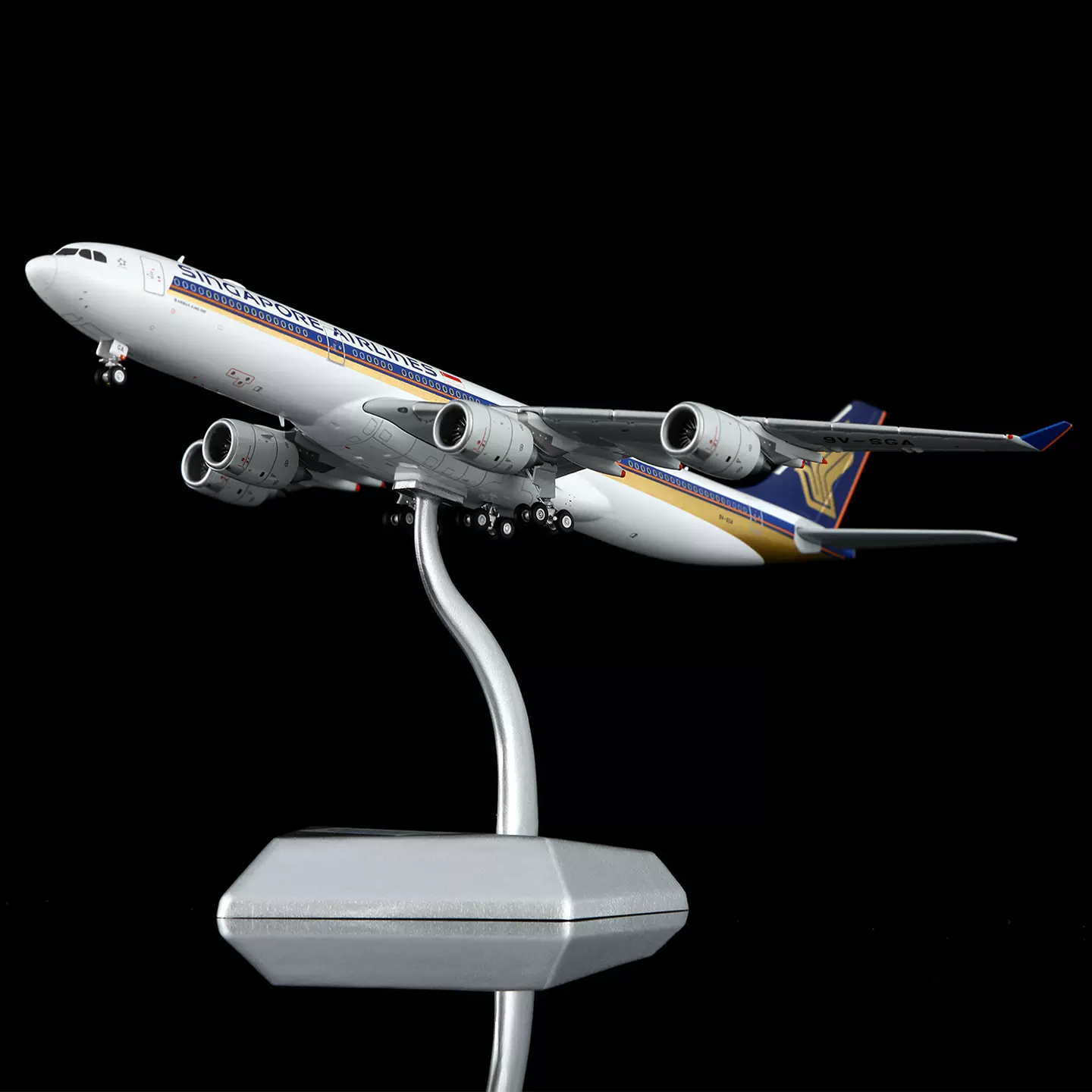 Aviation 1:200 飞机模型合金中国东方航空空客A320NEO B-1033
