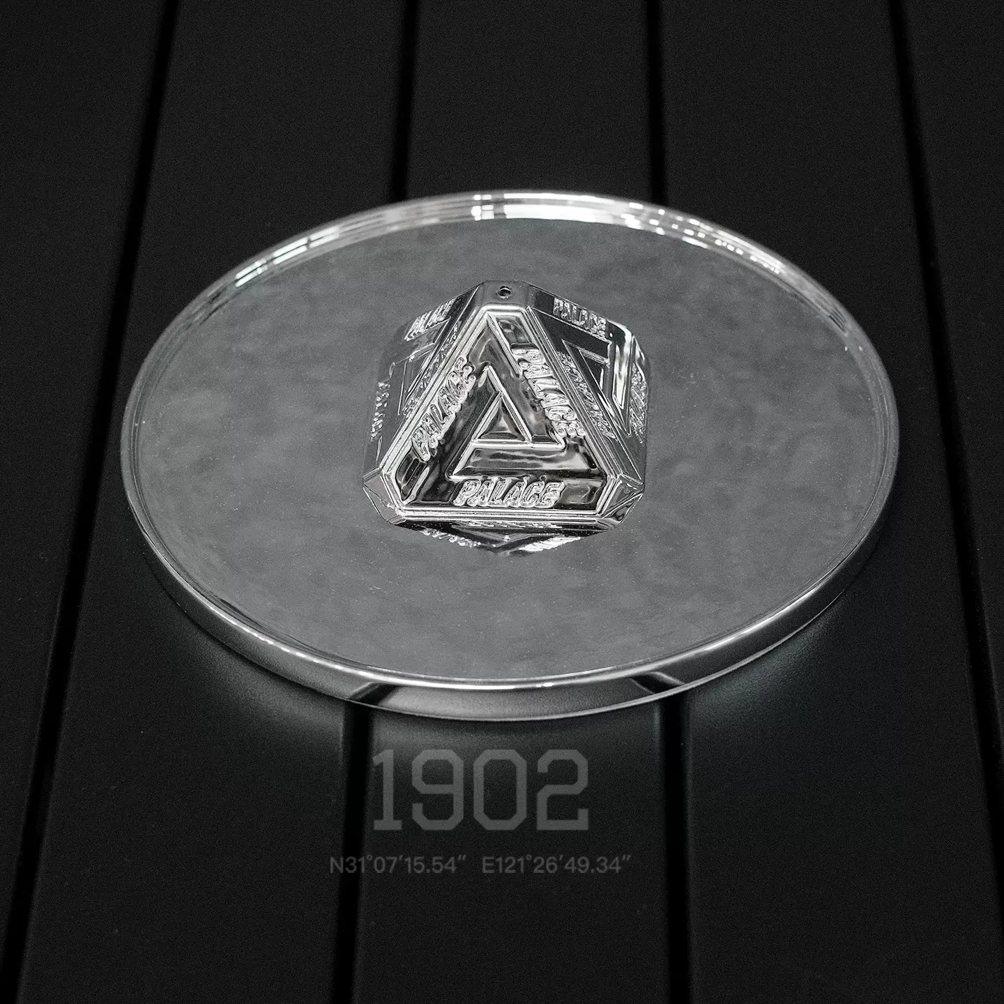 现货PALACE 25SS TRI-FERG INCENSE HOLDER 香插香盘线香底座