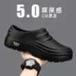 Nam Màu Đen Slip-on Mùa Hè 2024 Mới Của Đầu Bếp Giày Làm Việc Nhà Bếp Chống Thấm Nước Chống Trơn Trượt Bảo Hộ Lao Động Mũi giày Dép 