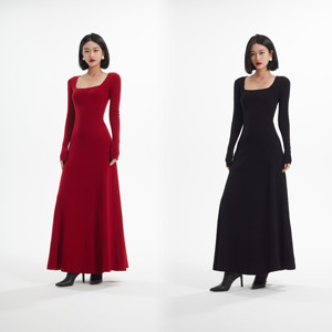 
Louis Helin French retro Hepburn style knitted square collar long sleeve hip A-line large sway super long dress