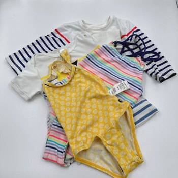 Male and girls swimsuit swimming trunks French qi, comfortable, light swimsuit cute sunscreen triangle conjoined swimsuit
