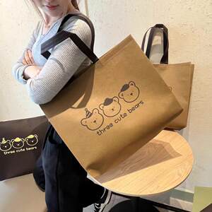 
Clothing store handbags, non-woven bags, custom-made printing logos, children's clothing, environmentally friendly women's beauty salon bags