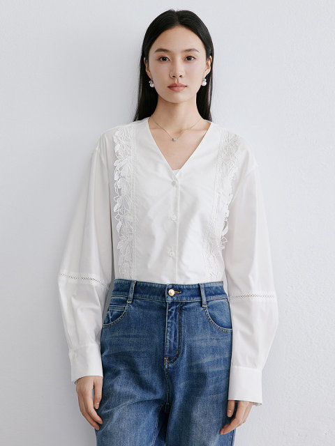 Disenis 2025 spring new simple commuter style white long-sleeved V-neck shirt for women