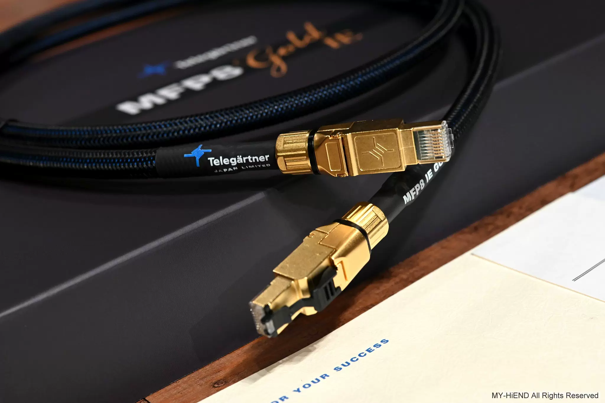 Telegartner MFP8 IE GOLD AUDIO LANケーブル Telegartner MFP8 IE GOLD AUDIO LANケーブル