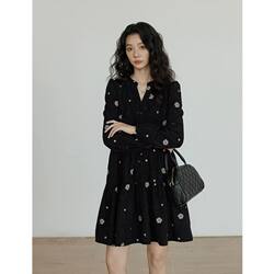 Plus Size Women's Clothing 130kg High-End Floral Little Black Dress for Chubby Women, Autumn Slimming and Stylish V-Neck Dress for Petite Women