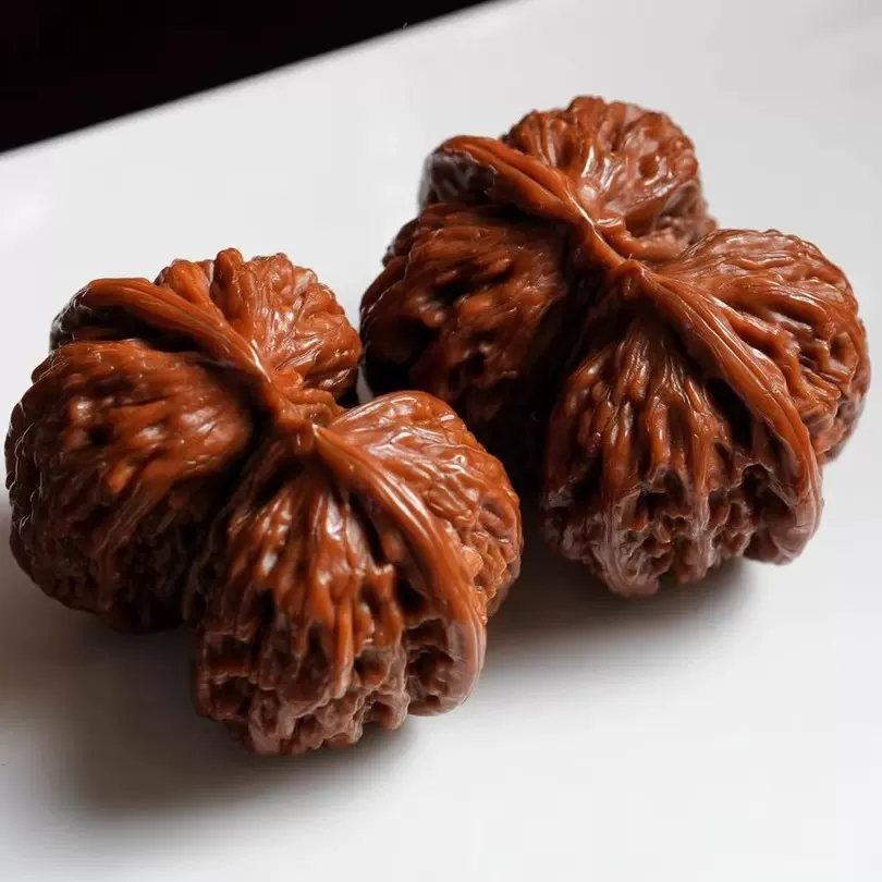 精品收藏级百年闷尖狮子头老核桃白狮子盘玩包浆红润男女文玩核桃