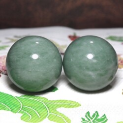 Stone Hand Exercise Ball for Finger Training, Hand Spinning Ball for Middle-Aged and Elderly People, Hetian Jade Throwing Ball for Exercise and Rehabilitation, Small Grip Ball