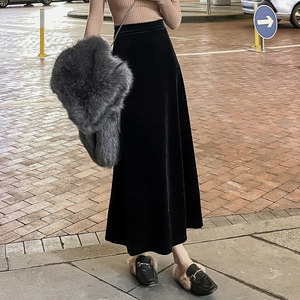 
Gold velvet skirt for women in spring and autumn 2025 new high-waisted drooping A-line skirt retro slim velvet long skirt