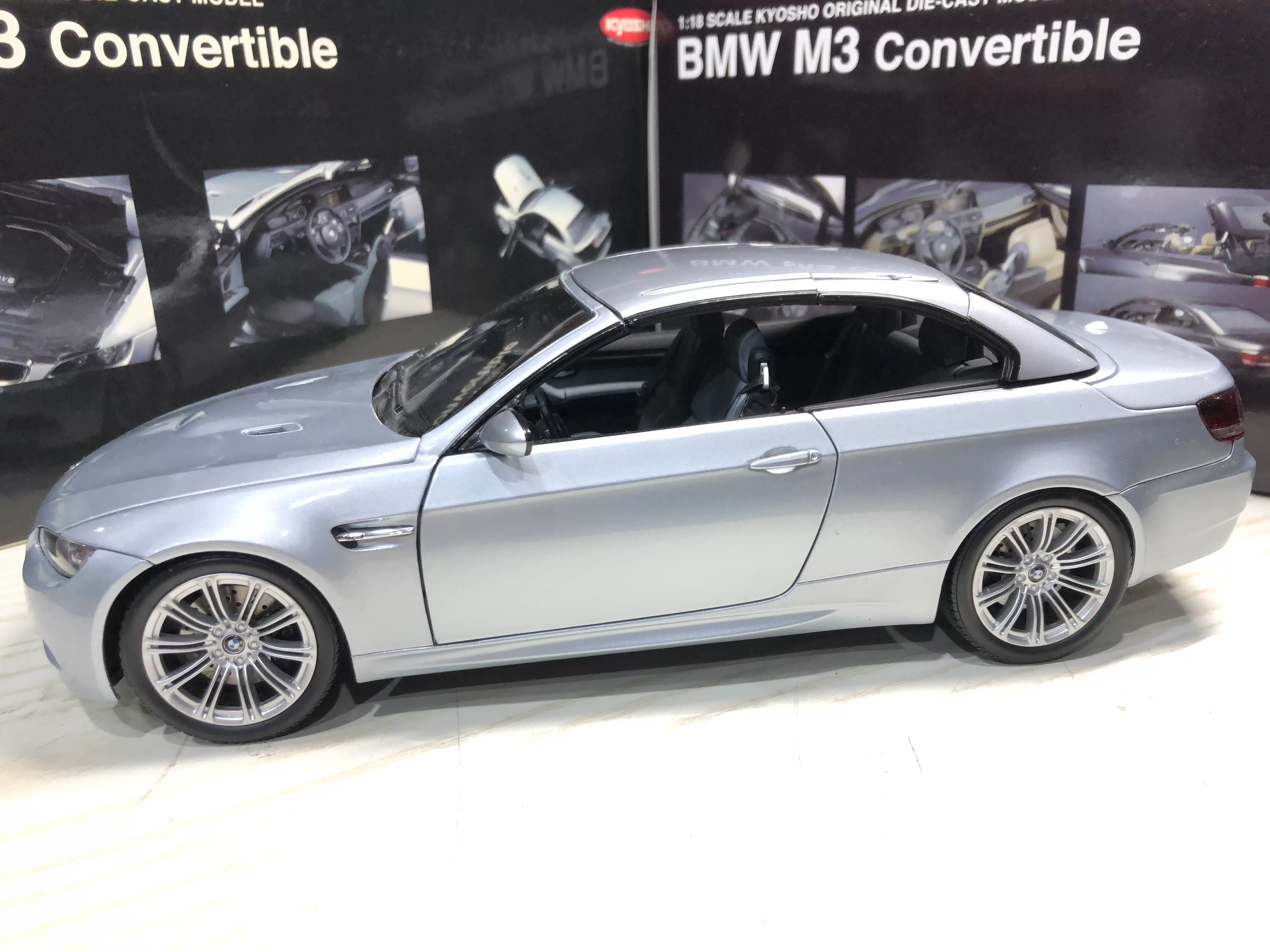 京商Kyosho 1/18 BMW 宝马M3 E93 敞篷机械折叠顶月光银/银轮-Taobao