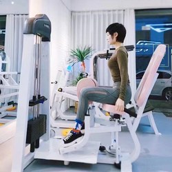 Commercial Gym Equipment for Women's Body Shaping, Leg-Clamping Machine for Beautifying Buttocks and Strengthening Hip Muscles, Seated Hip Abduction and Adduction Training Equipment