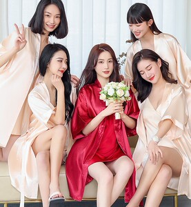 Wedding morning robe female bridesmaid group ice silk wedding makeup, makeup, red pajamas silk long summer thin summer
