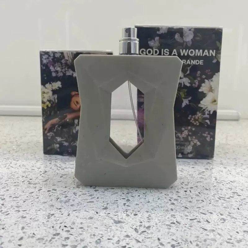 A妹Ariana Grande #919 God Is Woman香水10/30/50/100ml-Taobao