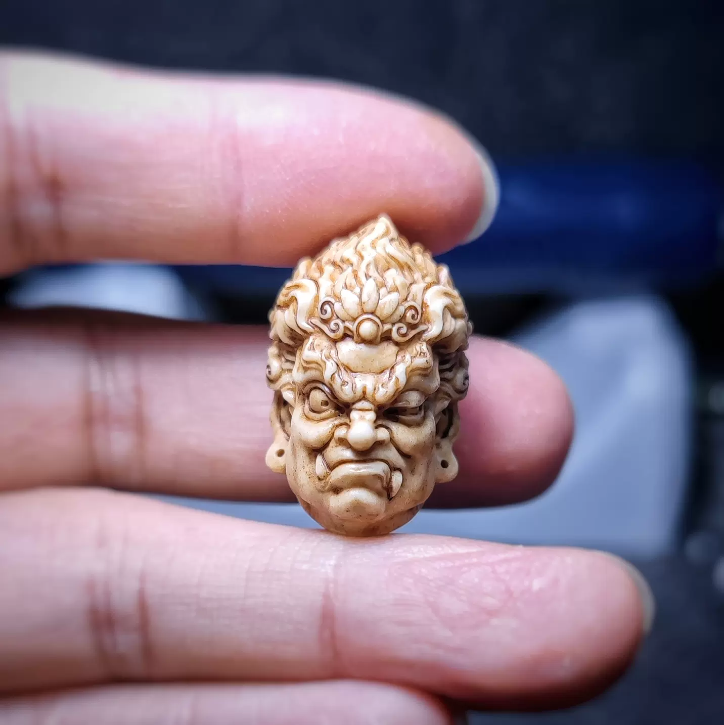 不動明王佛頭三通背雲金剛星月菩提配飾手串鹿角散珠鹿角雕刻 Taobao 不動明王佛頭三通背雲金剛星月菩提配飾手串鹿角散珠鹿角雕刻 Taobao