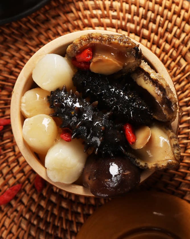 一品佛跳墙荤香四飘渡佛来