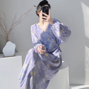 
Lazy style V-neck floral cotton silk nightgown for women with long sleeves, waist, large size, loose and lengthened, can be worn outside as Chinese style home clothes