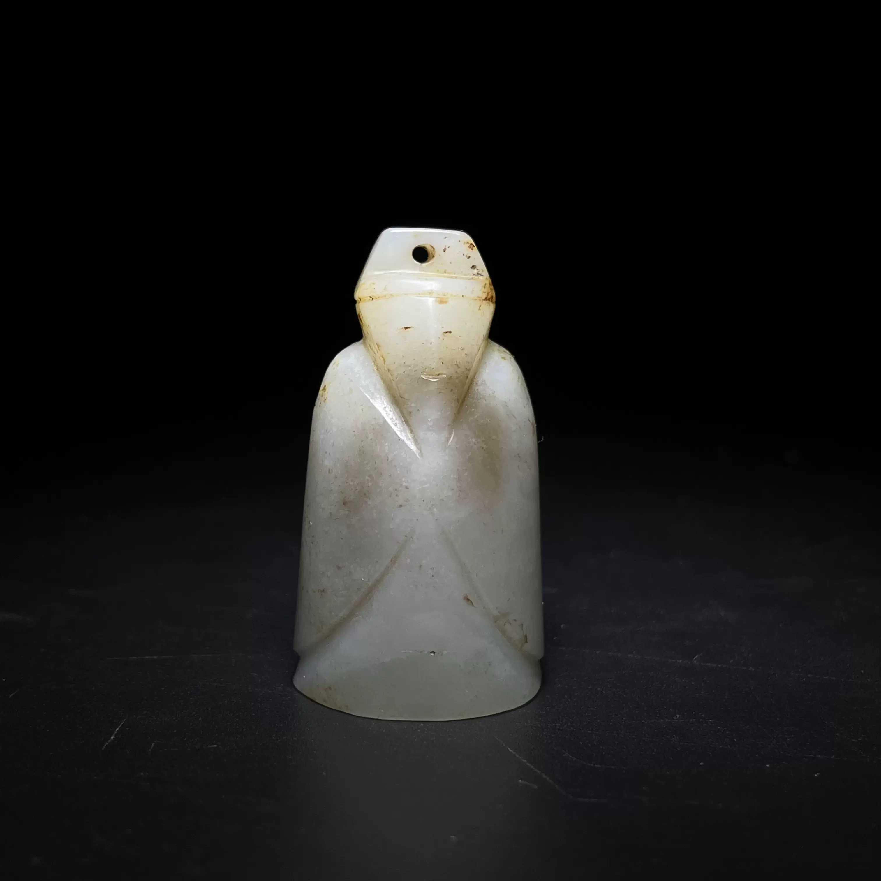 清時代　和田玉 玉佩　紅山文化風　古玉猪龍佩　稀品　和田玉彫り(F-64) 旧藏：高古玉和田玉螭龙玉佩尺寸：5.6×1.05cm克重：26.1克