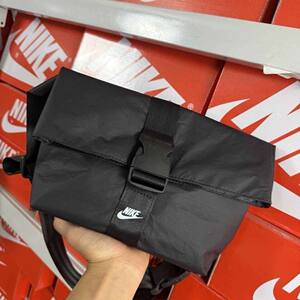 Nike Nike members only men's and women's sports trend cycling fitness silver shoulder crossbody bag
