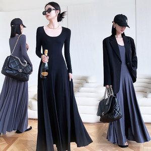 
2025 new autumn clothes women's French long-sleeved skirt with a line black long skirt unique and beautiful waist-pinching dress