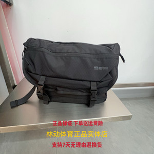 
安踏户外运动斜挎包男包2025休闲时尚防水户外单肩挎包192447127
