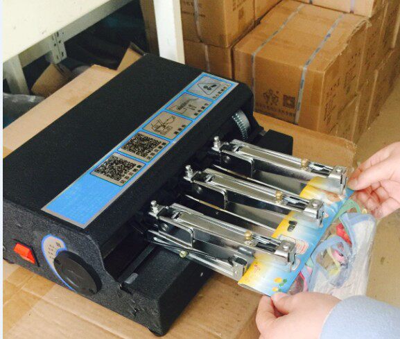 Dafenbe specializes in innovating two -headed card header booking machine electrical booking machine gas dynamic booking machine Nailing machine accessories link
