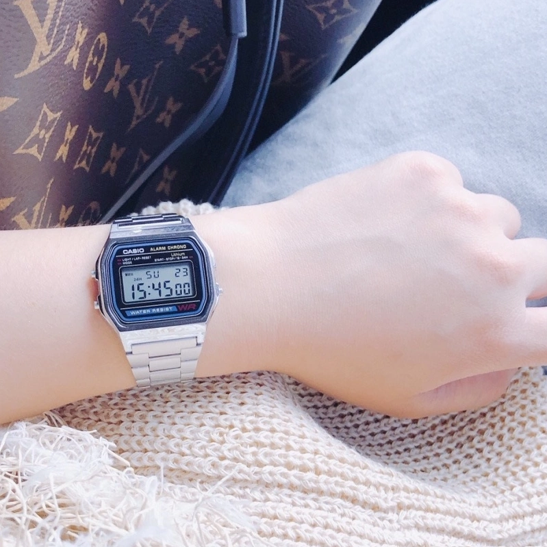 2021A/W新作☆送料無料】 CASIO デジタル腕時計 A178W 未使用 超美品
