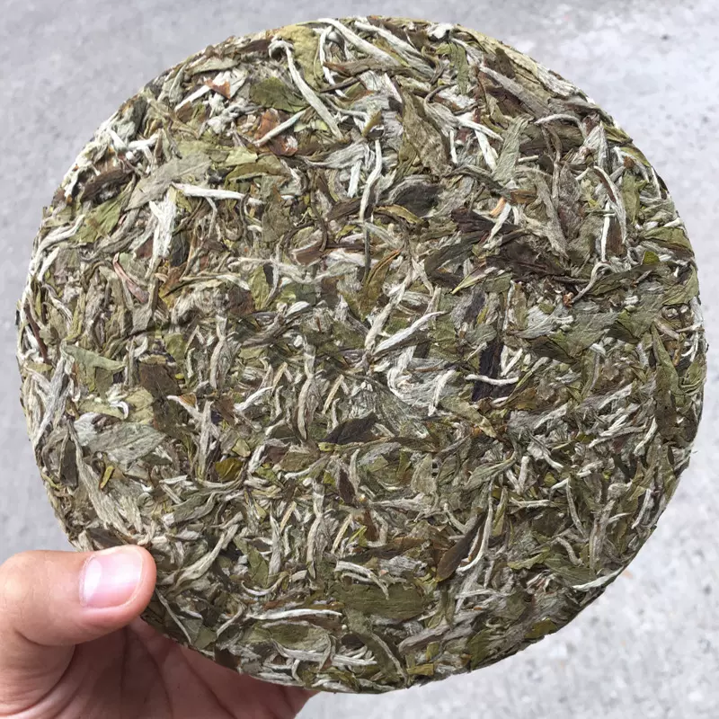福鼎白茶　陳年老白茶　秋寿眉　350g 中国茶 福鼎白茶餅陳年白牡丹300g 老壽眉老白茶白茶餅白牡丹王散裝