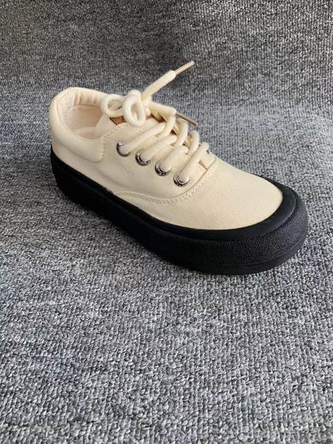 The default flaw, men's shoes, women's shoes, canvas shoes, small white shoes