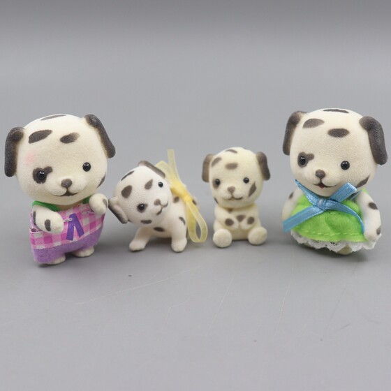 
Spot Teacup Family Flocked Doll Doll Play House Children's Toy Dalmatian Dog Bulk