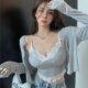 South Korea's Dongdaemun Autumn New Sexy Boys Cushion Lace Stranged Women's Sunscat Cascane Two -piece