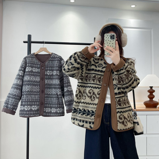 
Thick coat for women plus size 2025 new fat girl mm200*0.5kg fashionable retro jacquard collarless imitation lamb top