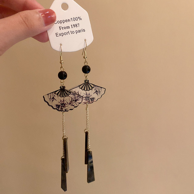New Chinese style retro Chinese style ink fan-shaped tassel earrings temperament earrings new high-end personality temperament earrings