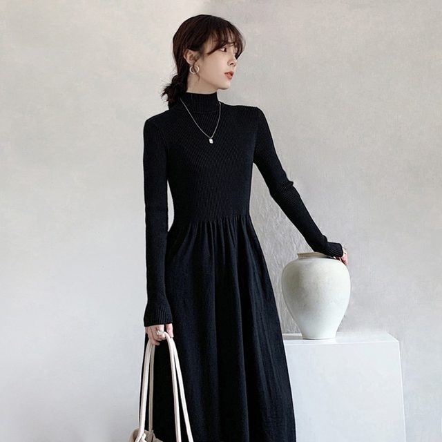Plus size women's long sweater dress fat mm autumn and winter temperament bottoming extra long black inner knitted long skirt