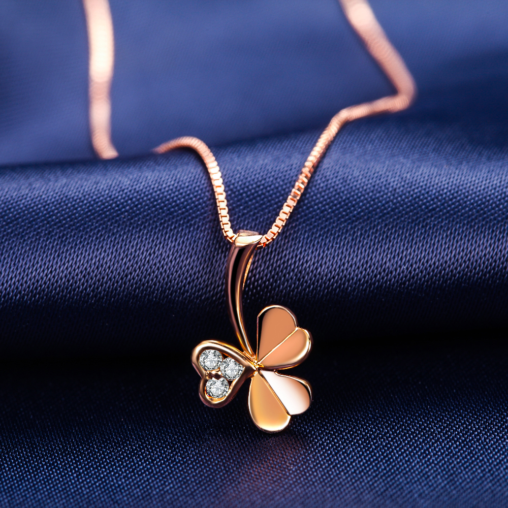 佐卡伊18k玫瑰金钻石吊坠项链项坠简约时尚送女友新款珠宝 三叶草