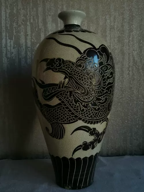 宋時代 黑釉 花鳥紋 蒜頭瓶 高31cm 幅16.5cm 重1282g 国宝