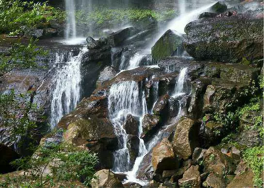 赤水丹霞旅游区·燕子岩