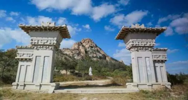 青岛平度天柱山风景区图片