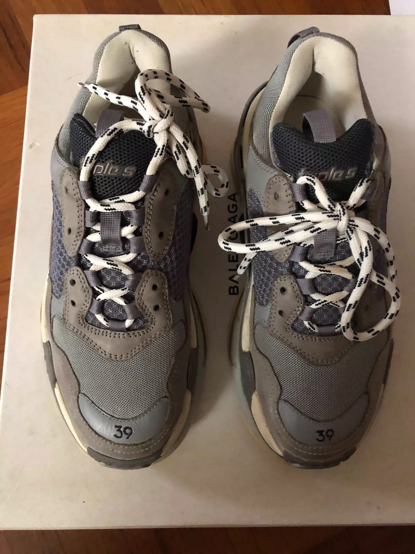 balenciaga triple s taobao